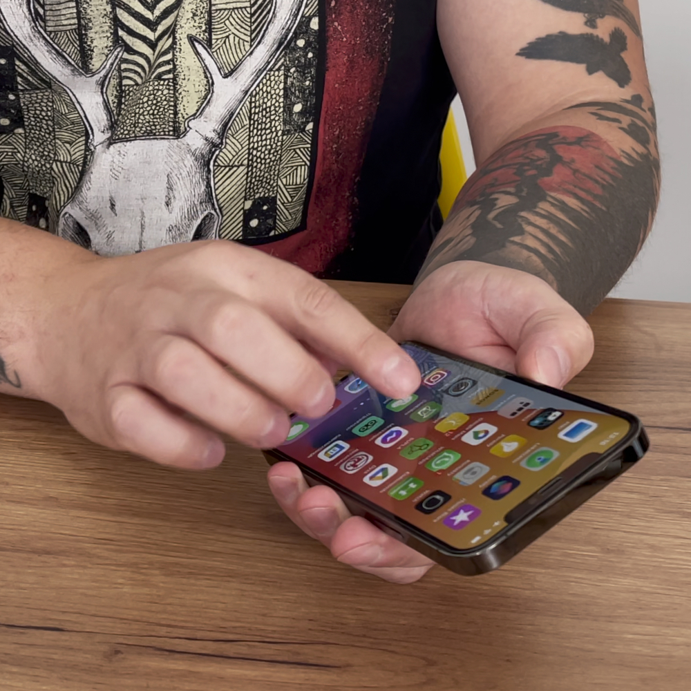Wozinsky aizsargstikls Apple iPhone 13 Pro Max - melna